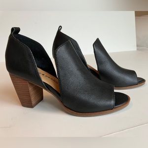 Lucky Brand black saddle leather open-toe heeled “shooties”